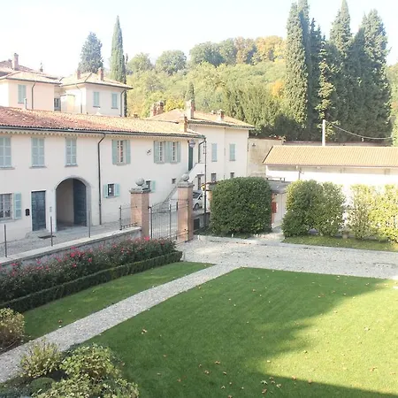L' Antica Corte Lazzago Apartment *