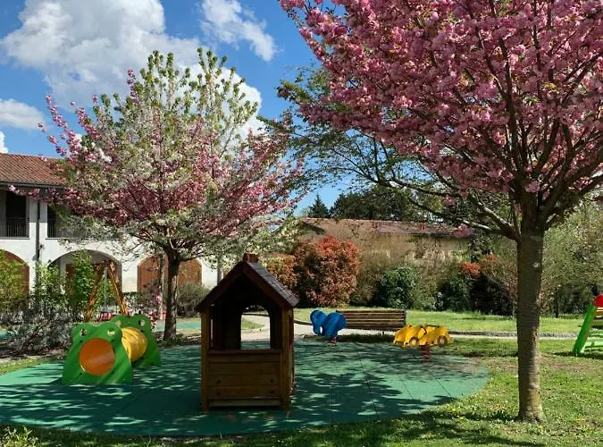 L' Antica Corte Lazzago דירה קומו