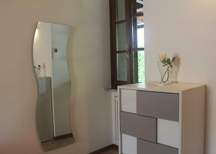 L' Antica Corte Lazzago Apartmán