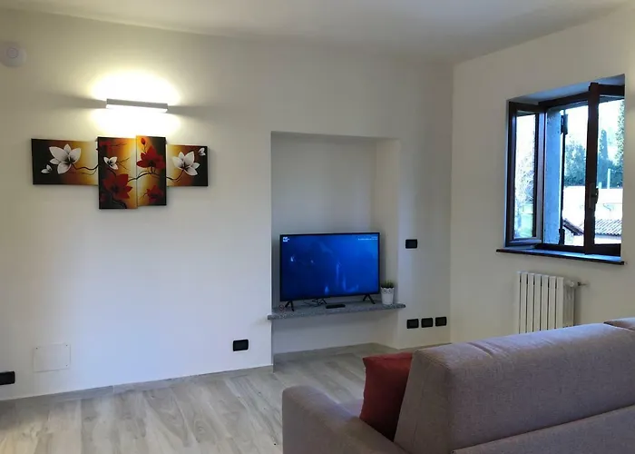 L' Antica Corte Lazzago דירה קומו